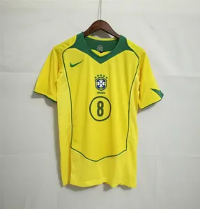 2004 Brazil home 21