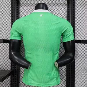 25-26 Manchester United Green Goalkeeper Kit Player Version Shirt AAAAJersey Wholesale Yupoo 1
