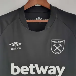 22-23 West Ham United away 6