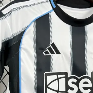 25-26 Newcastle United Home Kid Kits Youth Apparels Soccer AAAAJersey Yupoo 3