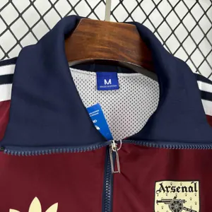 24-25 Arsenal Red Windbreaker Jacket AAAAJersey Supplier Yupoo 1