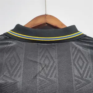 93-94 Manchester United away 4