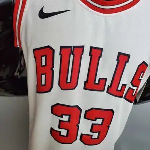 PIPPEN#33 Chicago Bulls white 3