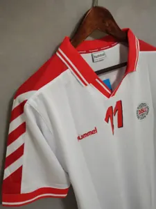 1998 Denmark away white 7