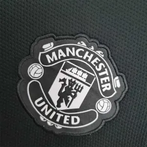 22-23 Manchester United black training suit 5