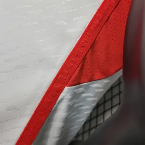 23-24 Bayern home player version 4
