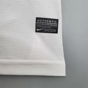 13-14 Manchester United away white 4