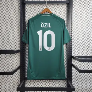 12-13 Real Madrid third away 3