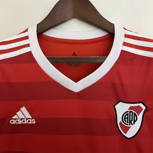 23-24 River Plate away 8