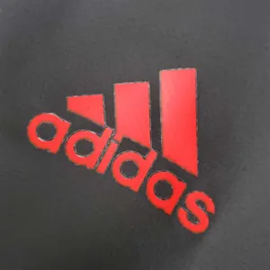 22-23 Manchester United blackblue windbreaker 6