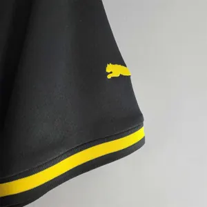 22-23 Dortmund away 5