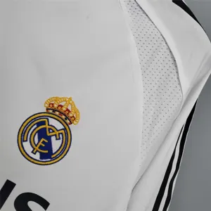 05-06 Real Madrid home 8