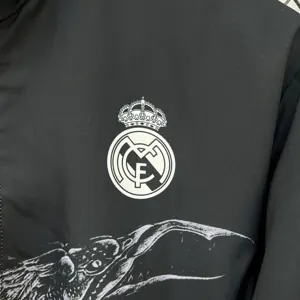 25-26 Real Madrid Double-Sided Windbreaker Jackets Kit Yupoo 8