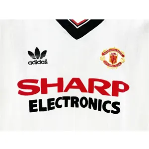 82-83 Manchester United away white long sleeve retro jersey 3