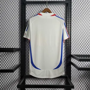 2006 France away white 8