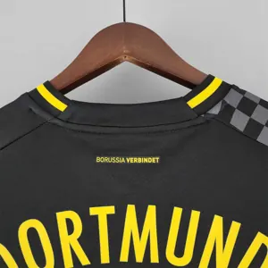 22-23 Dortmund away 9