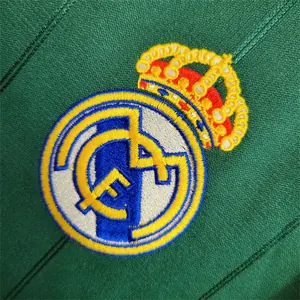12-13 Real Madrid third away 7