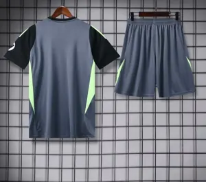 25-26 Real Madrid Goalkeeper Cheap Soccer AAAAJersey Yupoo 7