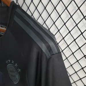 23-24 Bayern Black Special Edition 6