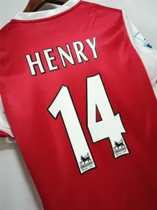 06-07 Arsenal home red 4