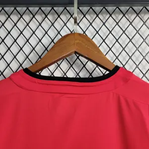 02-04 Manchester United home long sleeve 1