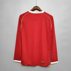 06-07 Manchester United home long sleeve 12