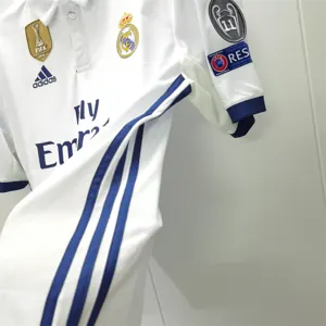 16-17 Real Madrid home 9