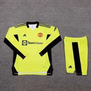 21-22 Manchester United green goalkeeper long sleeve 1