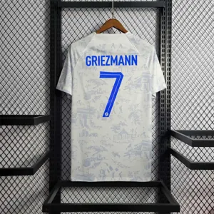 2022 France away 14