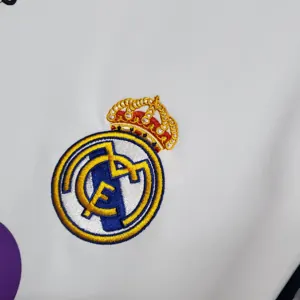 06-07 Real Madrid home white 9
