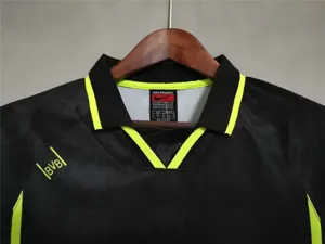 95-96 Dortmund away black 7
