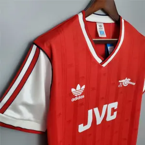 88-90 Arsenal home 4